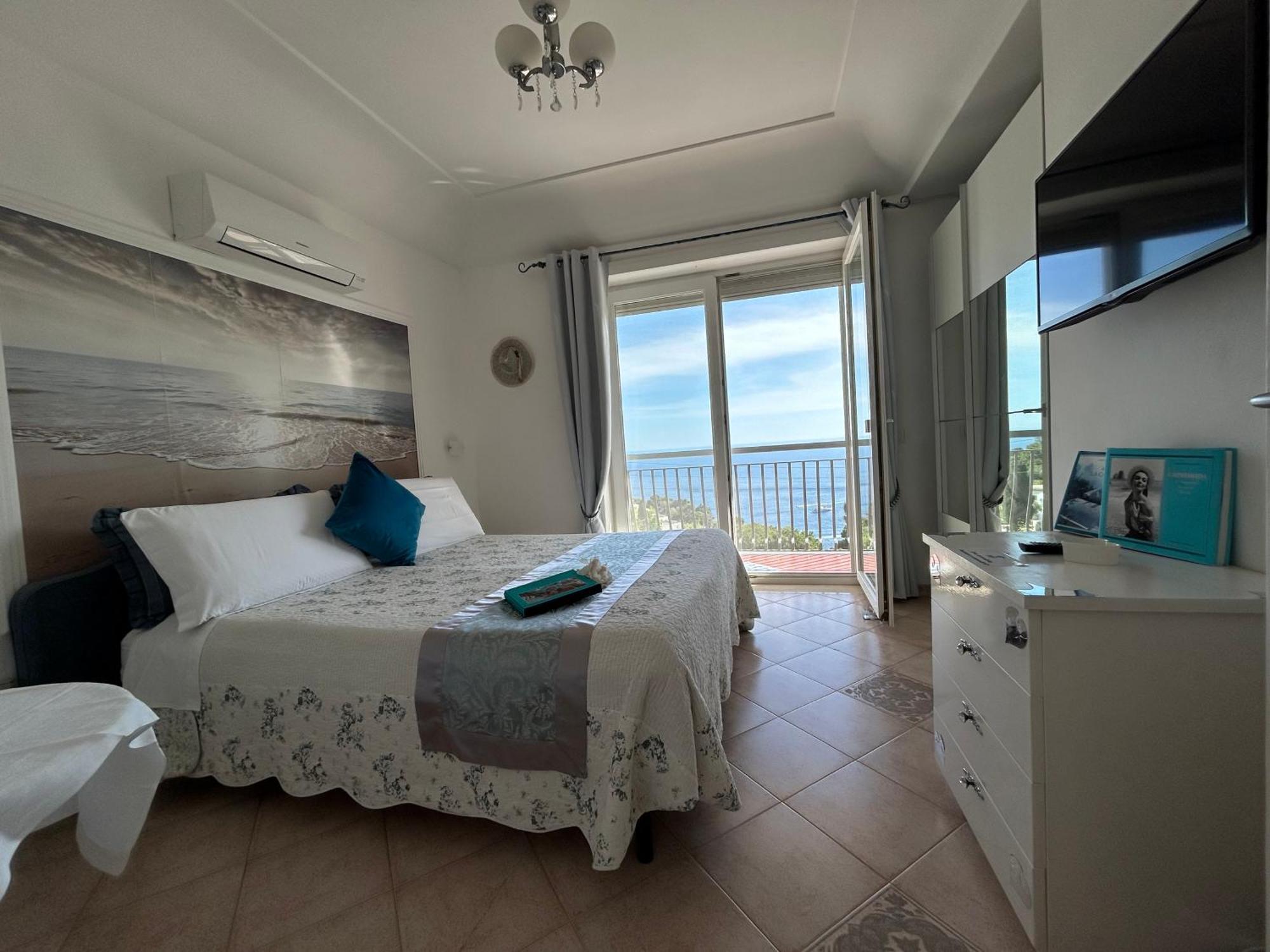 Marvelous Sea View Villa Capri Bagian luar foto